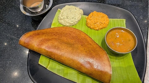 डोसा है आपका पसंदीदा व्यंजन? उसके ये 5 अनोखे प्रकार होते हैं लाजवाब