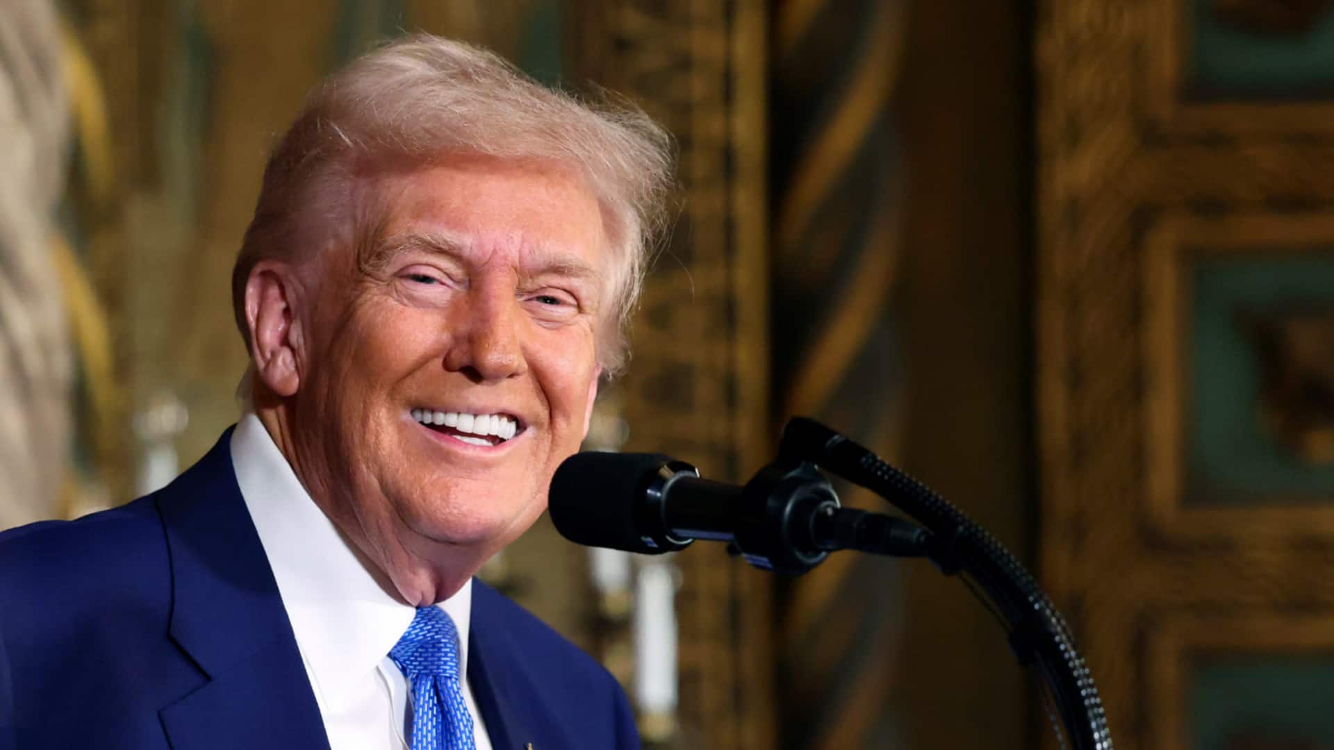 अमेरिका ने 7 और देशों के नागरिकों पर लगाए प्रवेश प्रतिबंध, 15 देशों पर आंशिक पाबंदी