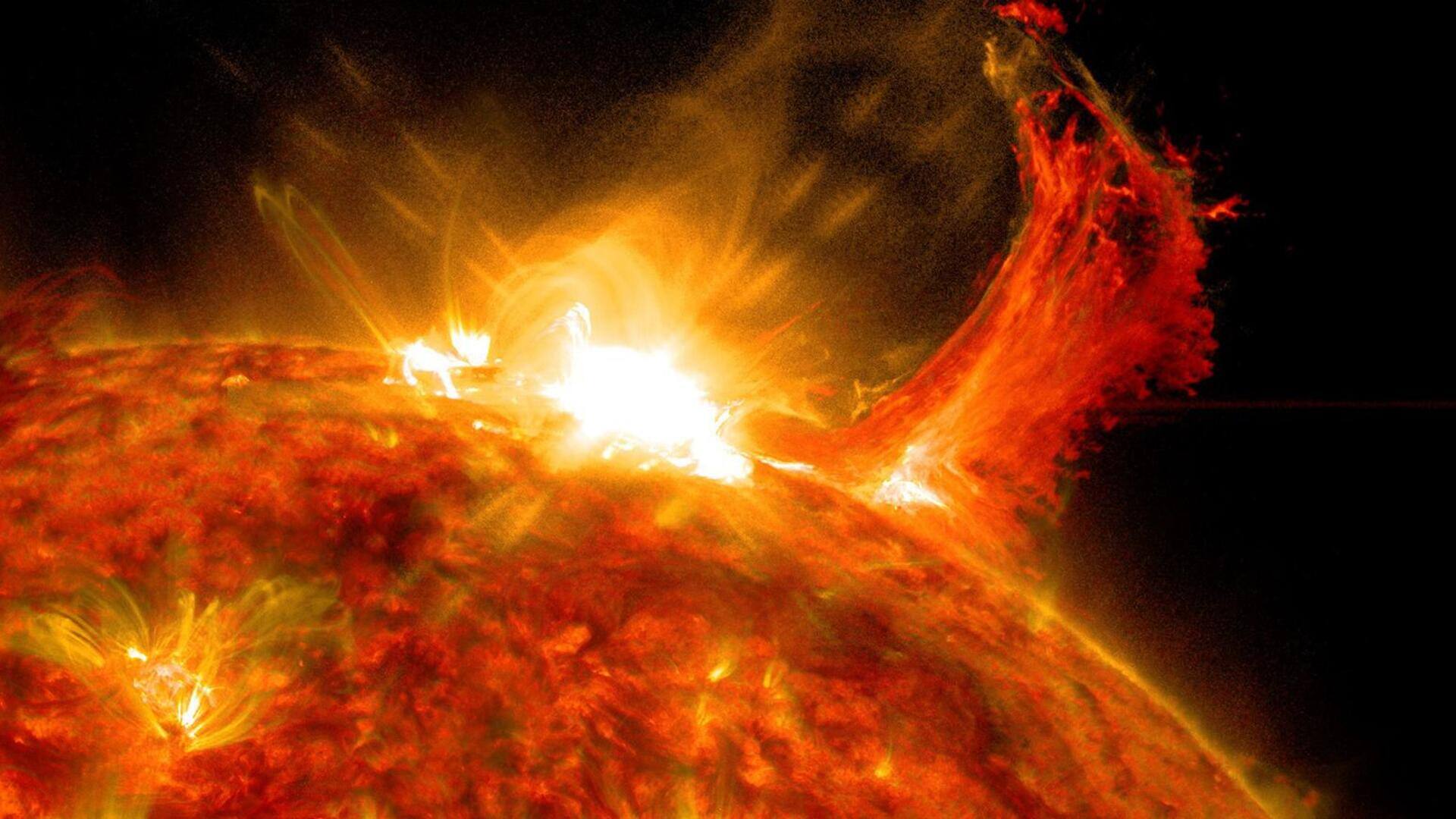 सनस्पॉट में विस्फोट के बाद उत्पन्न हुआ M-श्रेणी का सोलर फ्लेयर, बना रेडियो ब्लैकआउट का कारण