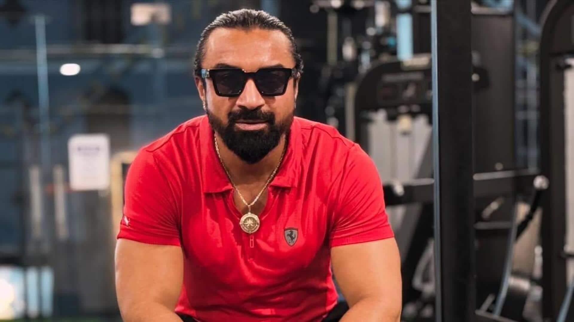 एजाज खान के शो 'हाउस अरेस्ट' के सारे एपिसोड हटाए गए, बजरंग दल से मांगी माफी एजाज खान के शो 'हाउस अरेस्ट' के सारे एपिसोड हटाए गए, बजरंग दल से मांगी माफी