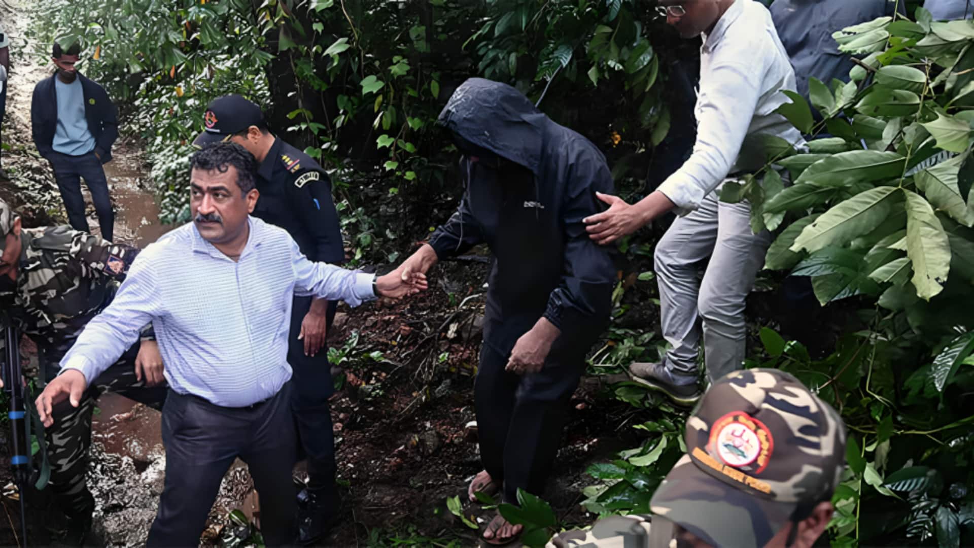 कर्नाटक धर्मस्थल मामला: छठी जगह खुदाई में मिले मानव अवशेष, क्या है पूरा मामला? कर्नाटक धर्मस्थल मामला: छठी जगह खुदाई में मिले मानव अवशेष, क्या है पूरा मामला?