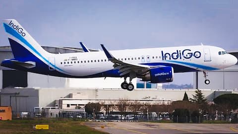 सऊदी अरब से हैदराबाद आ रही इंडिगो की उड़ान को बम की धमकी, अहमदाबाद डावयर्ट