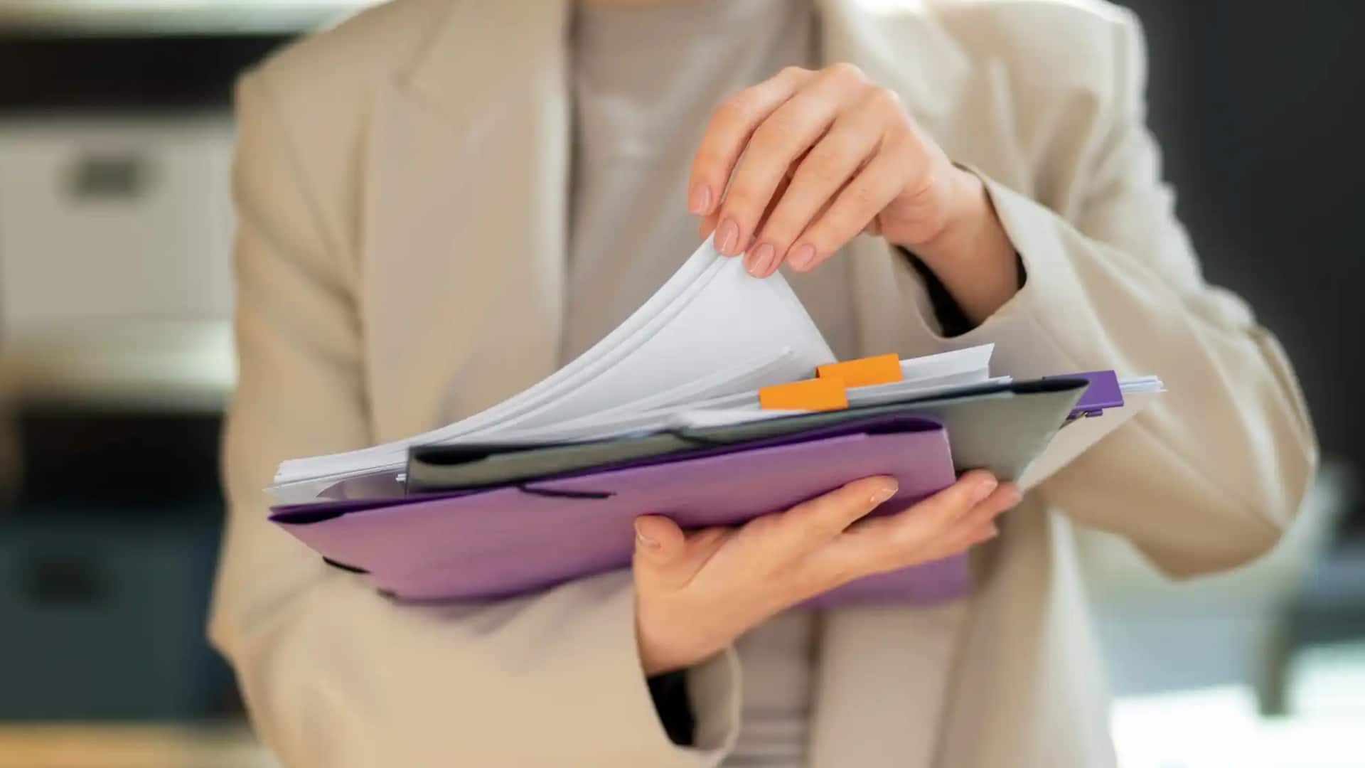 स्कॉलरशिप आवेदन के लिए अपने दस्तावेज कैसे व्यवस्थित करें?