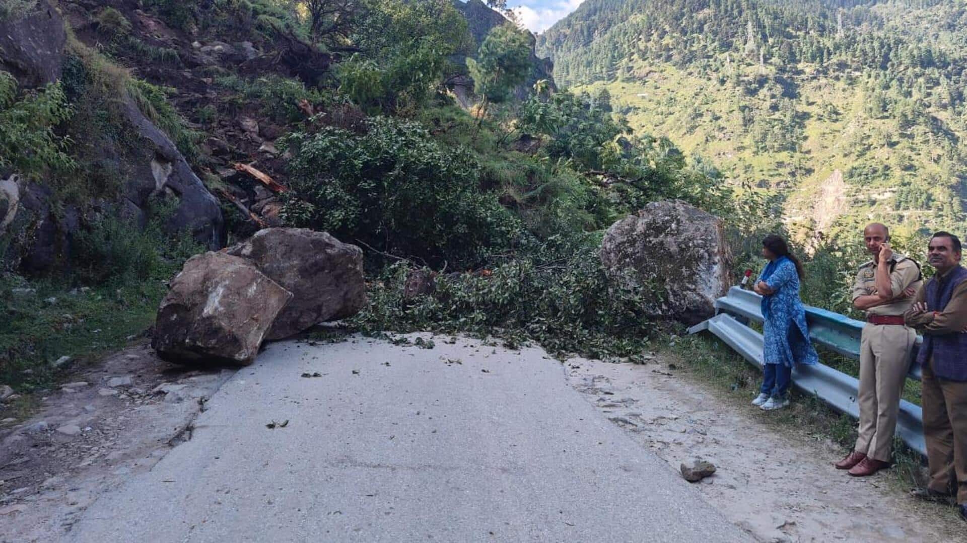 हिमाचल प्रदेश: भूस्खलन की वजह से बह गया किन्नौर जिले में राष्ट्रीय राजमार्ग, देखें वीडियो