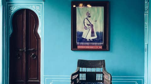घर की सजावट के लिए दीवार पर लगाएं इन 5 शैलियों वाली पेंटिंग, जोड़ेंगी कलात्मक स्पर्श 