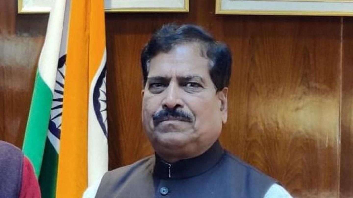कोरोना के कारण गई कई दिग्गज नेताओं की जान कोरोना के कारण गई कई दिग्गज नेताओं की जान