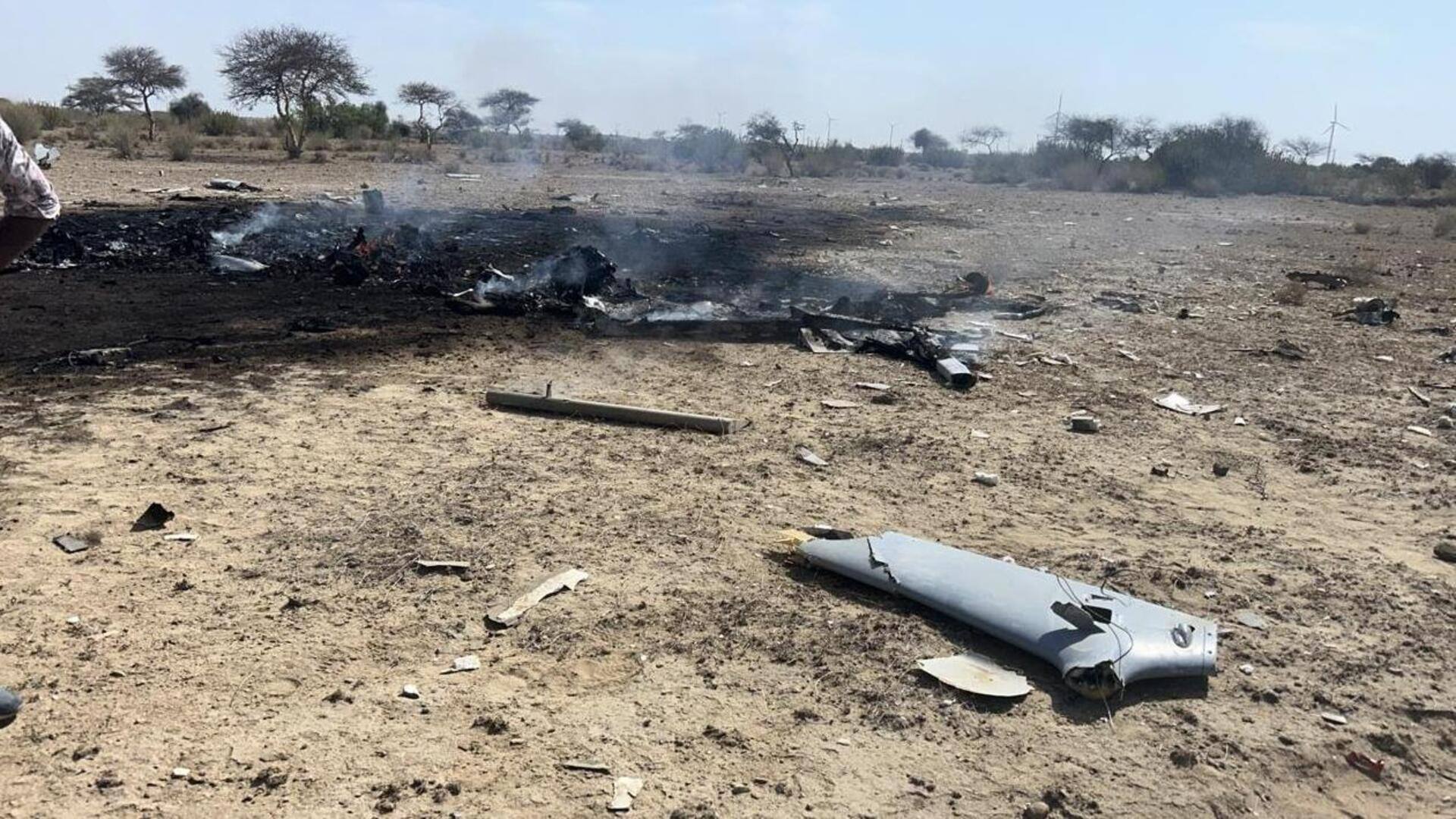 राजस्थान में भारतीय वायुसेना का टोही विमान दुर्घटनाग्रस्त, धमाके से गांव वाले सहमे