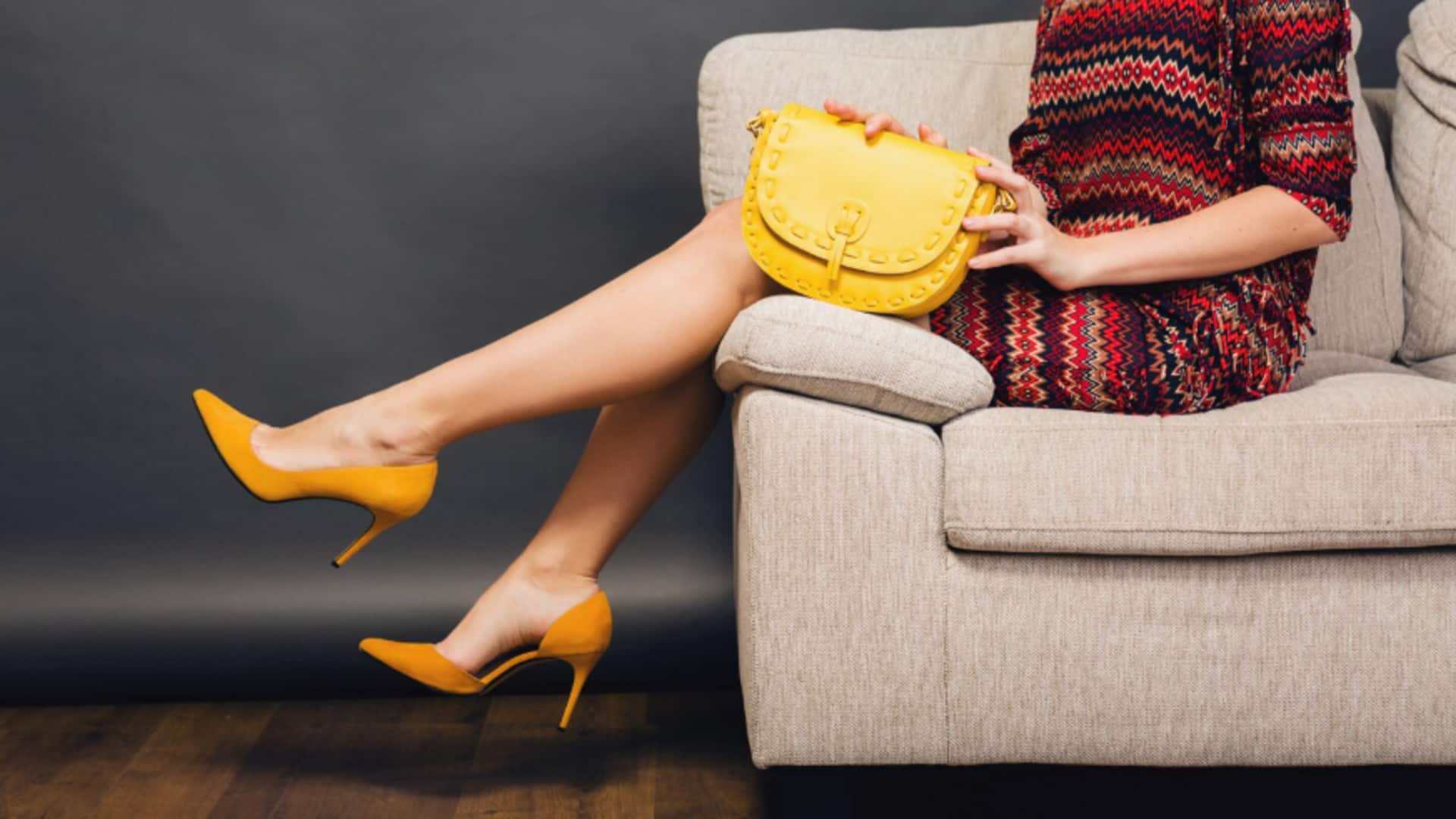 किटन हील्स को स्टाइल करने के लिए अपनाएं ये 5 तरीके, लगेंगी बहुत खूबसूरत