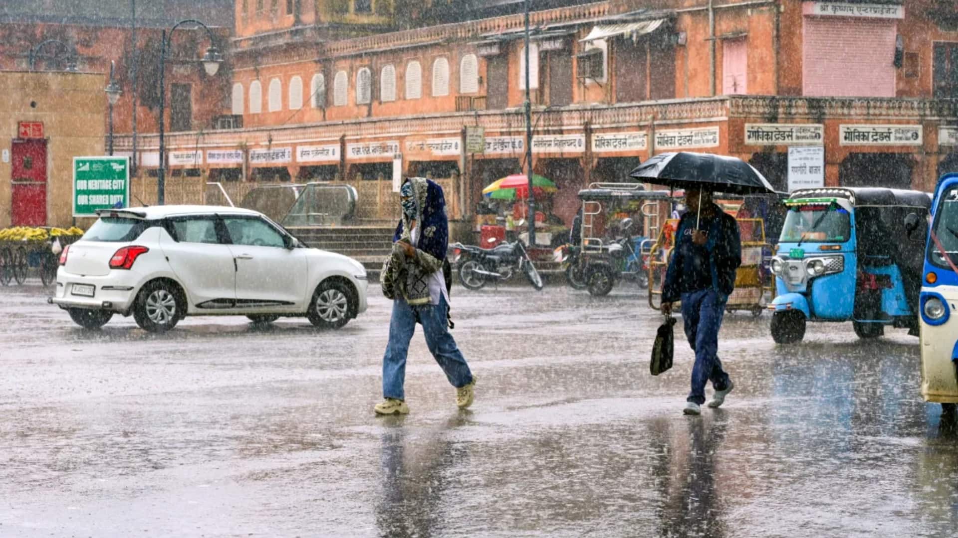 उत्तर भारत में अंधड़-बारिश से थमा प्रचंड़ गर्मी का दौर, 19 राज्यों में अलर्ट जारी