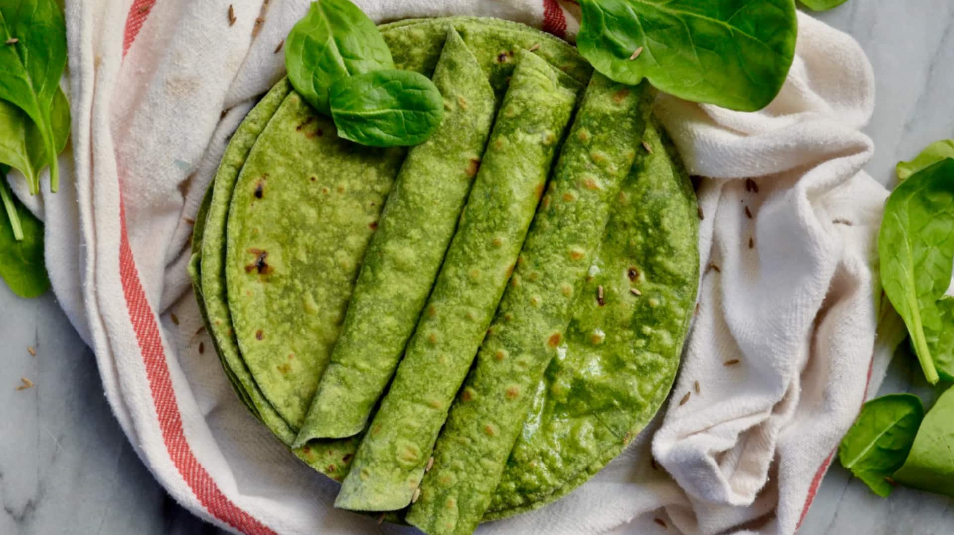 जड़ी-बूटियों से बनने वाली ये 5 रोटियां स्वादिष्ट होने के साथ-साथ होती हैं बेहद पौष्टिक