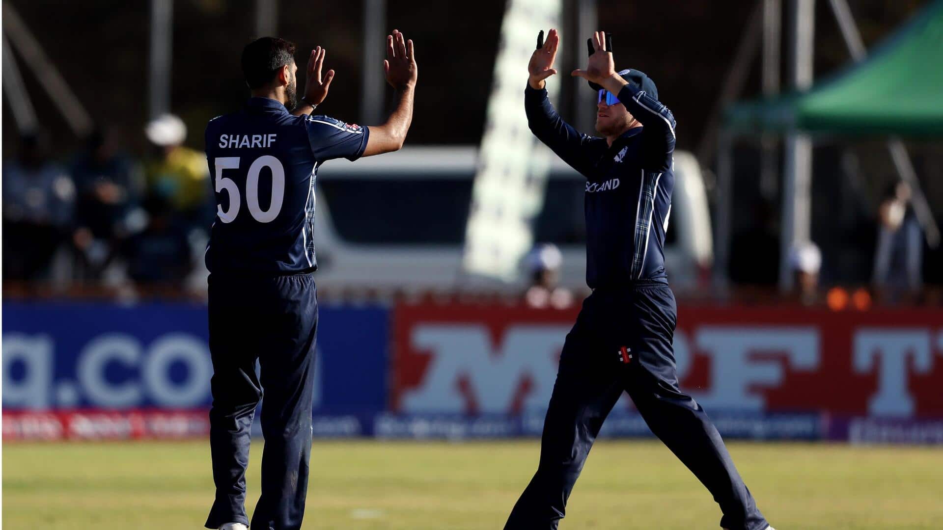 स्कॉटलैंड बनाम UAE: सफयान शरीफ ने चटकाए 4 विकेट, जानिए उनके आंकड़े