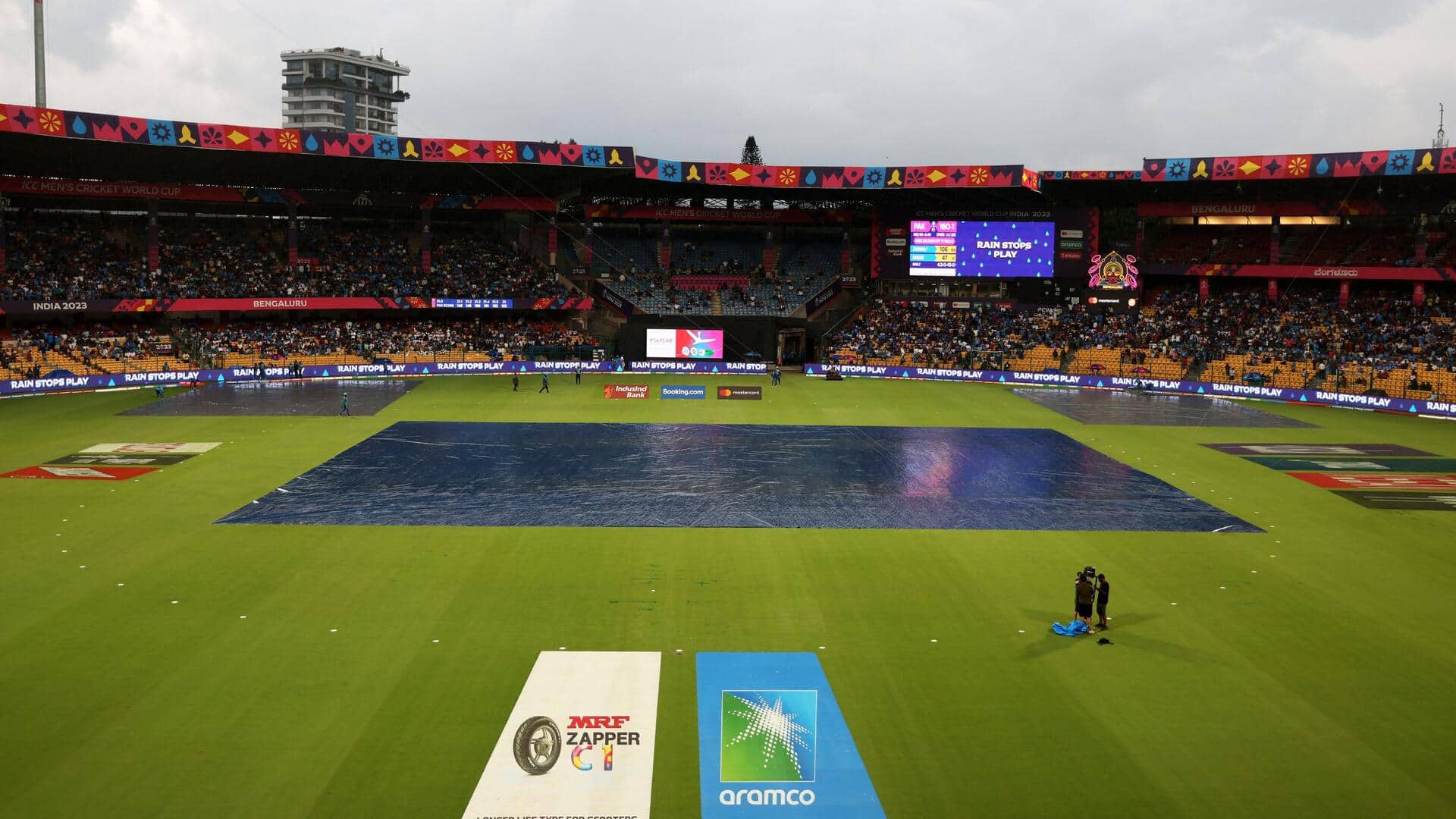 वनडे विश्व कप 2023: बारिश ने दूसरी बार रोका मुकाबला, DLS नियम से पाकिस्तान आगे