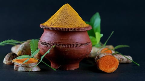 रसोई में रखा यह भारतीय मसाला है आंत्र कैंसर के इलाज में मददगार, अध्ययन में खुलासा