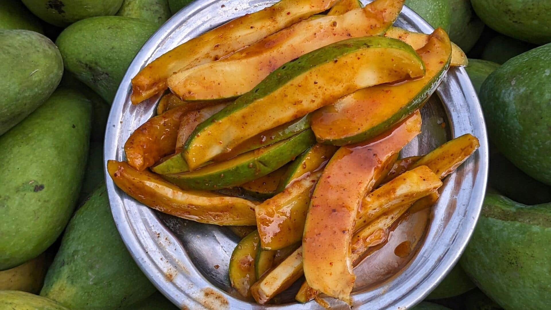 घर पर आम का मीठा अचार बनाना है आसान, जानिए रेसिपी