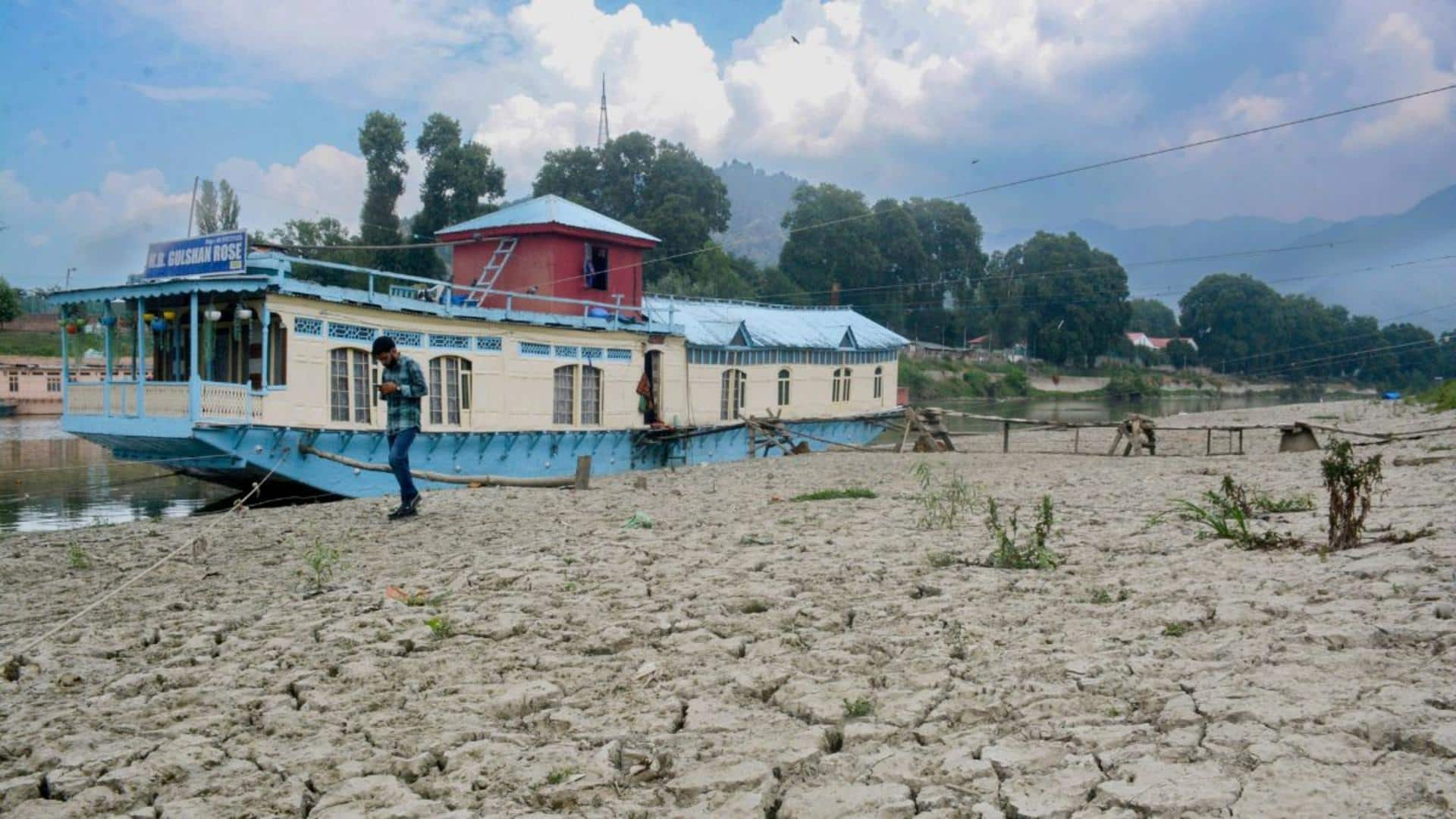 कश्मीर में गर्मी ने तोड़ा 70 साल का रिकॉर्ड, जानिए क्या है बढ़ते तापमान का कारण कश्मीर में गर्मी ने तोड़ा 70 साल का रिकॉर्ड, जानिए क्या है बढ़ते तापमान का कारण