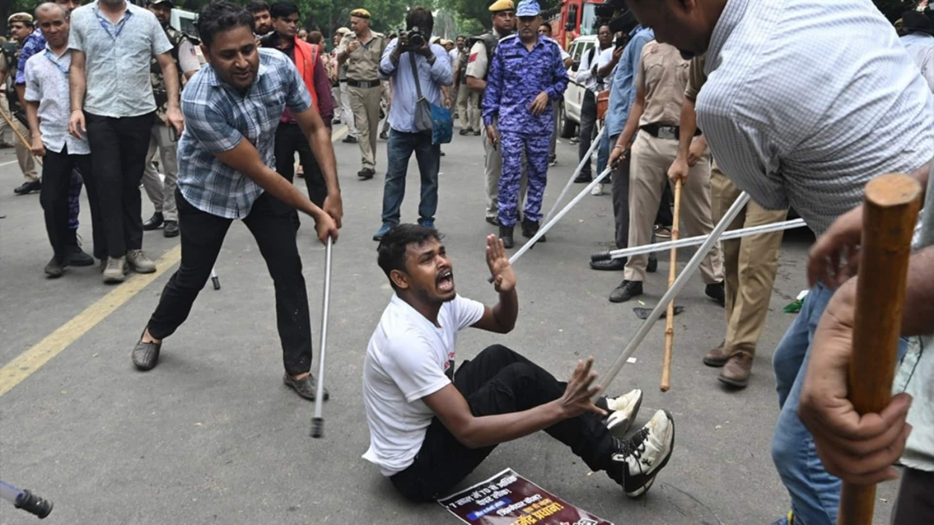 CJP-सरकार के बीच आज फिर वार्ता, दिल्ली में तैनात होंगे 2,000 CRPF जवान; जानें हर घटनाक्रम