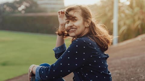 एकांत पसंद करने वाले लोगों में नजर आते हैं ये लक्षण, जो उन्हें बनाते हैं खास