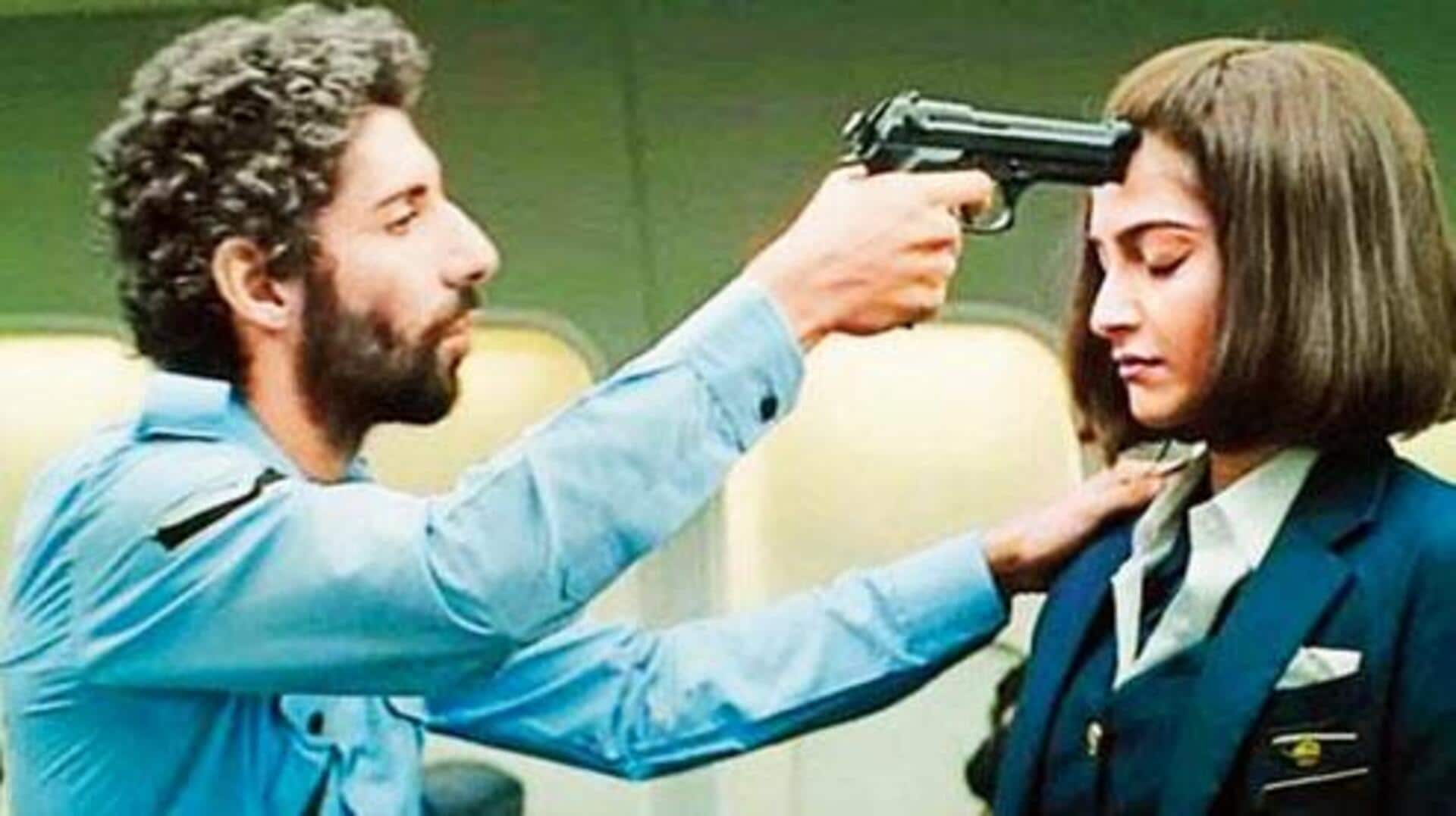 'नीरजा' की शूटिंग में सोनम कपूर के साथ हुआ था हादसा, बंदूक लगते घबरा गए जिम