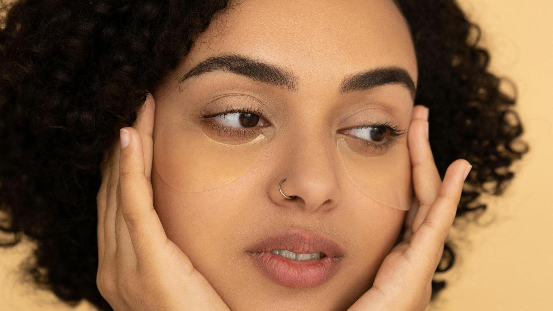 आंखों को आराम देने के लिए अपनाएं ये 5 सरल और प्रभावी तरीके