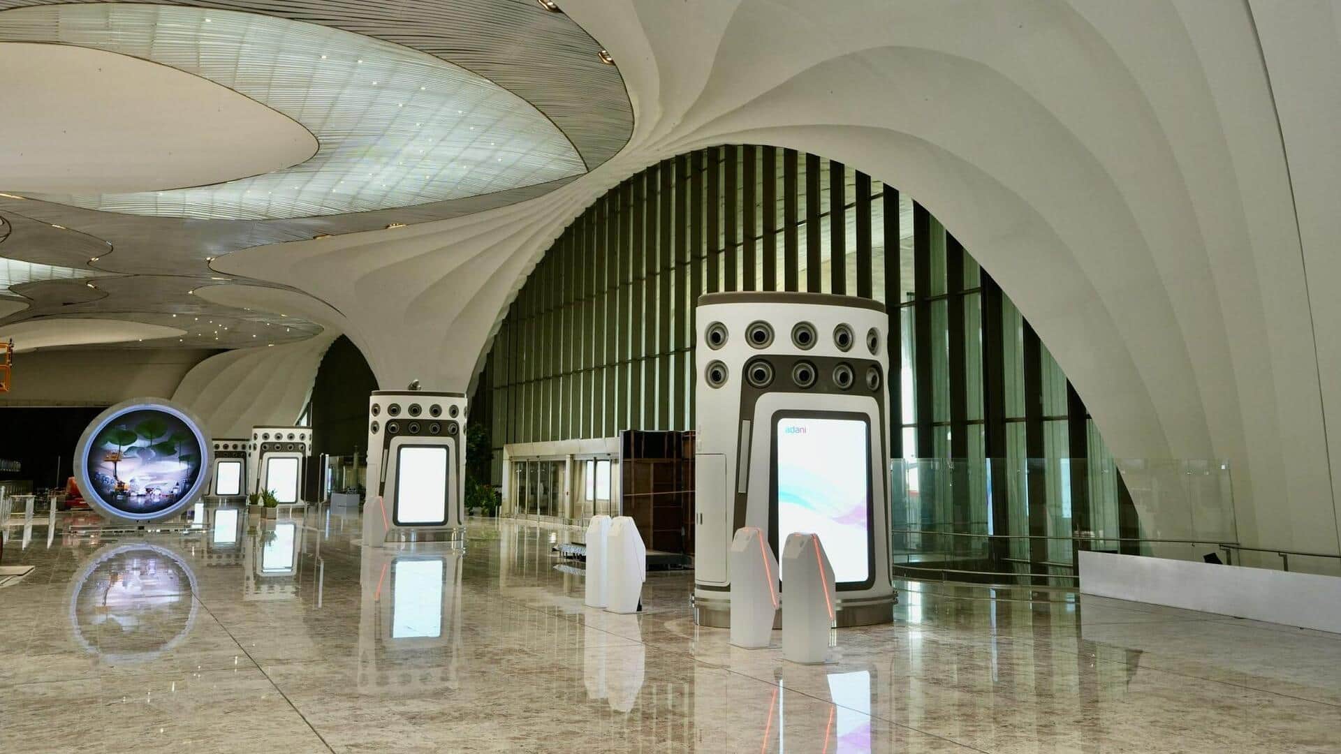 नवी मुंबई हवाई अड्डे से उड़ान शुरू, बेंगलुरु से पहुंची इंडिगो उड़ान का वाटर-कैनन से स्वागत