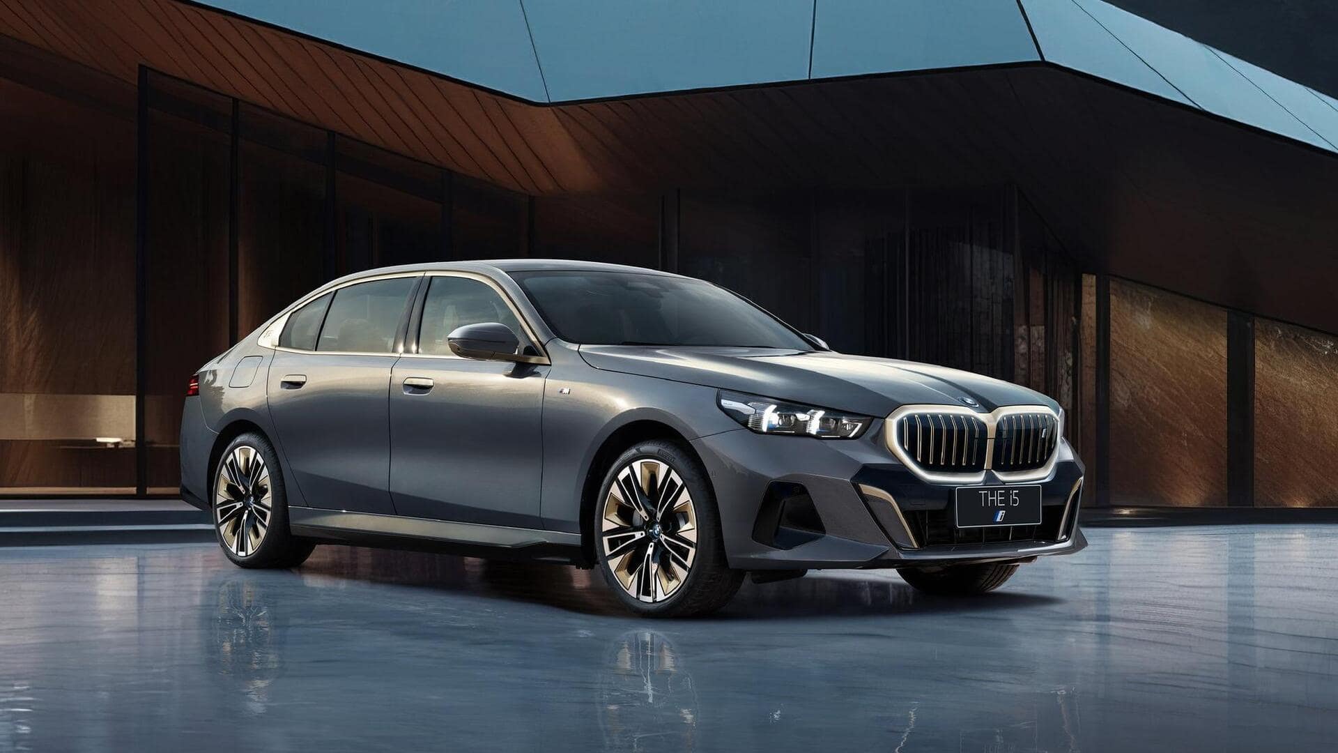BMW 5-सारीज और i5 का LWB मॉडल इस साल देगा दस्तक, जानिए क्या है इनमें खास 