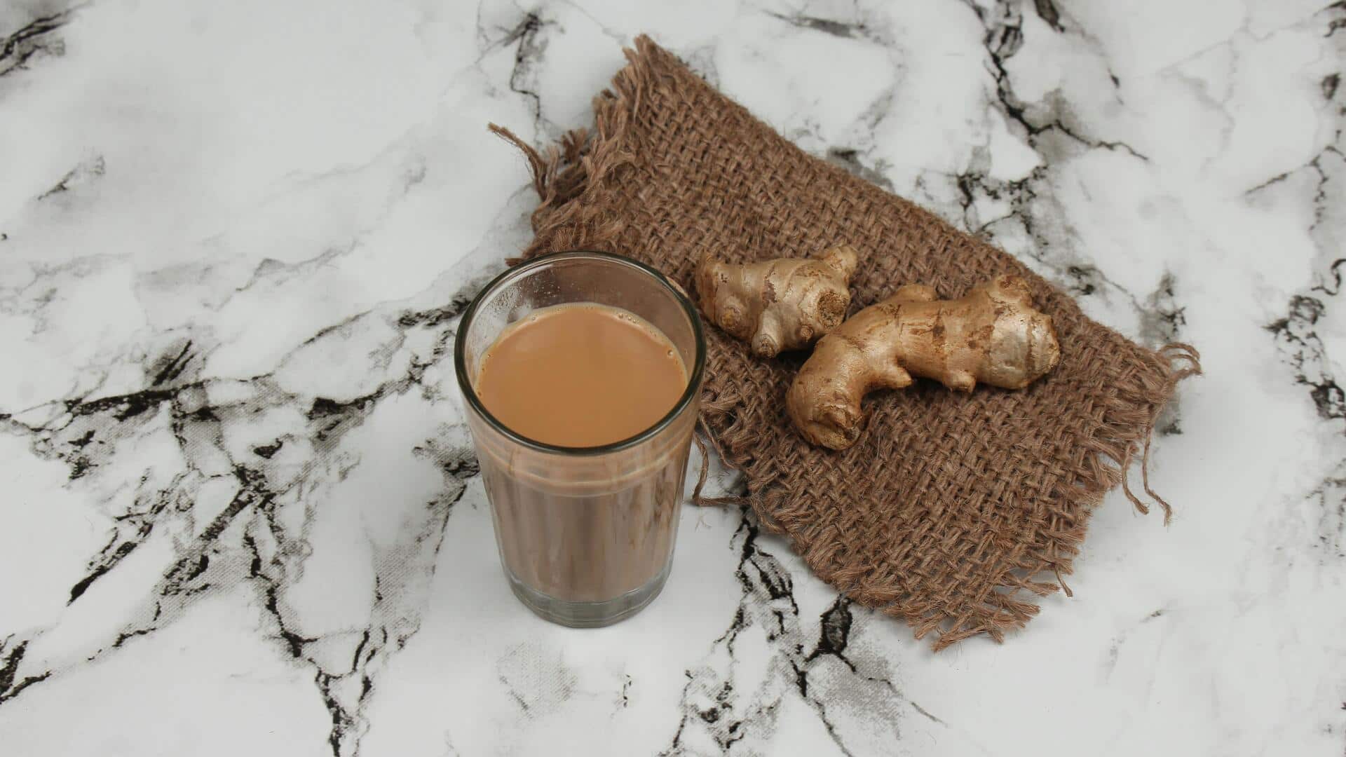 स्वास्थ्य के लिए लाभदायक है अदरक, जानिए इसके इस्तेमाल के 5 तरीके