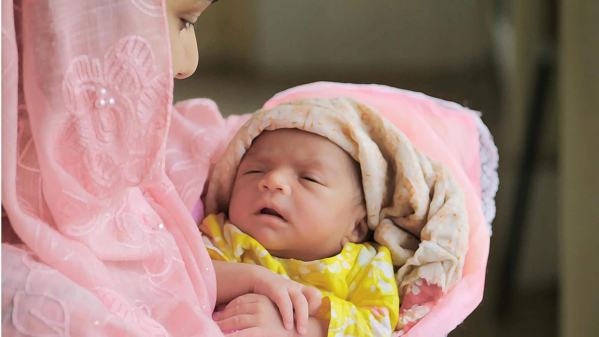 नवजात शिशु को जन्म देने वाली मां को इन 5 बातों का रखना चाहिए खास ध्यान