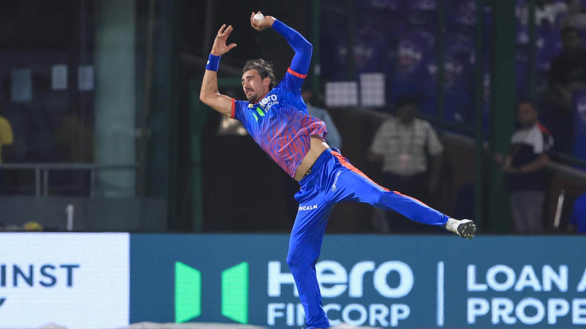 IPL 2026: मिचेल स्टार्क ने एक ओवर में 3 विकेट लेकर पलटा मैच, देखें वायरल वीडियो