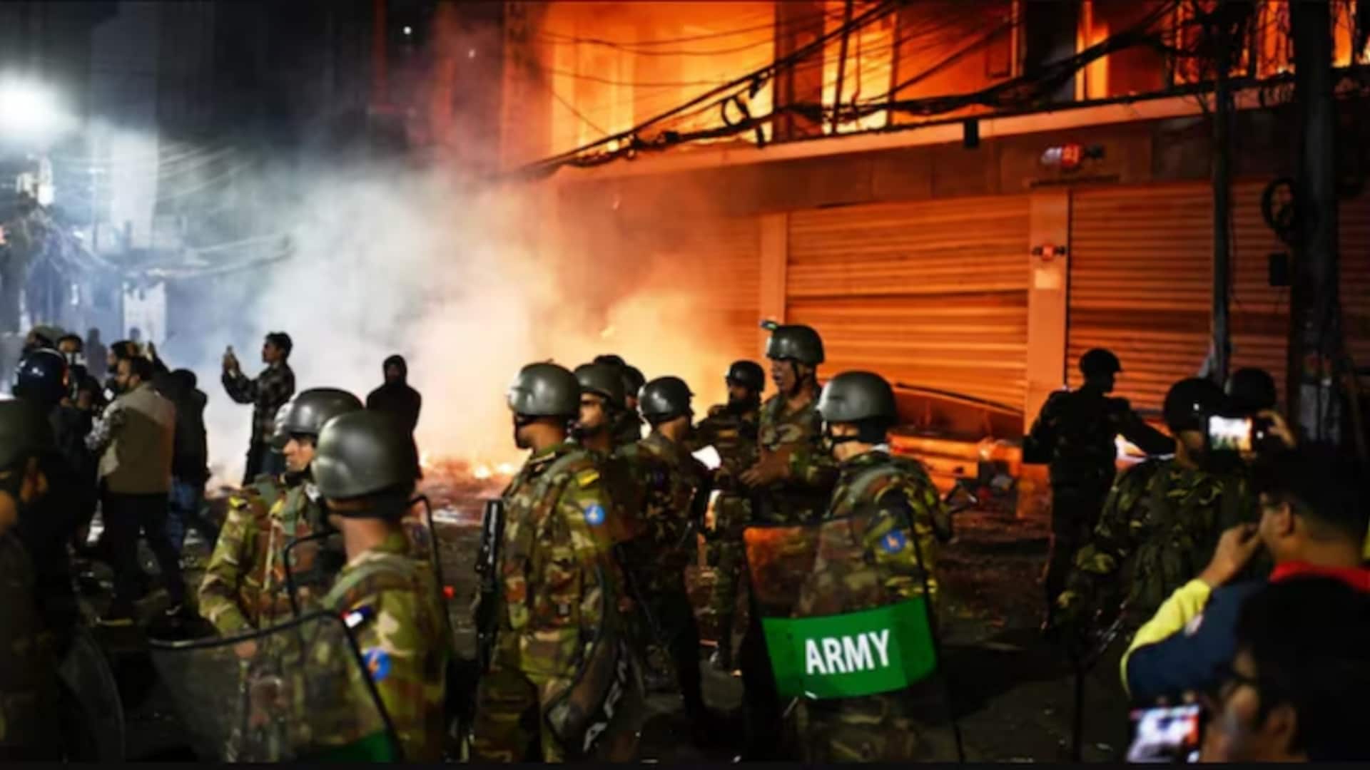 बांग्लादेश: आज दफनाया जाएगा उस्मान हादी का शव, हिंदू युवक हत्या मामले में 7 गिरफ्तार; जानें घटनाक्रम