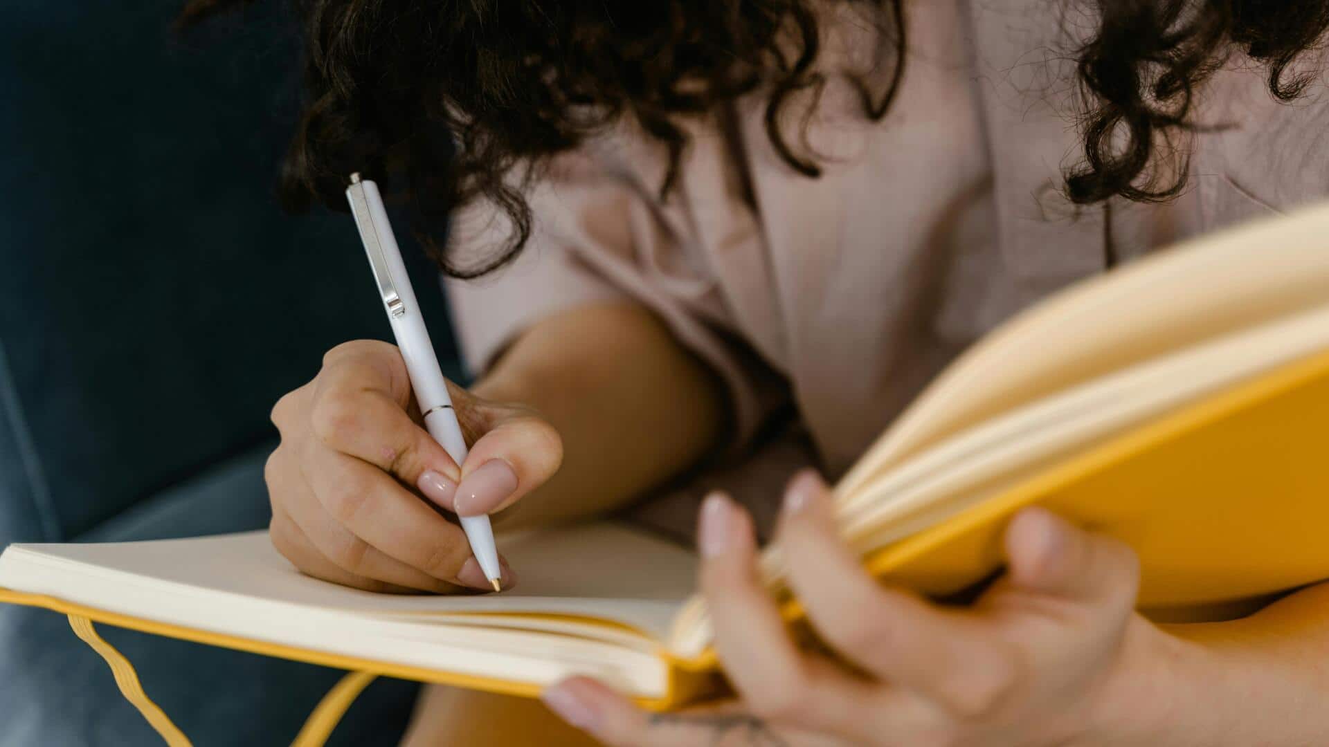 मन की स्पष्टता के लिए सीखें बुलेट जर्नलिंग, जानिए महत्वपूर्ण बातें