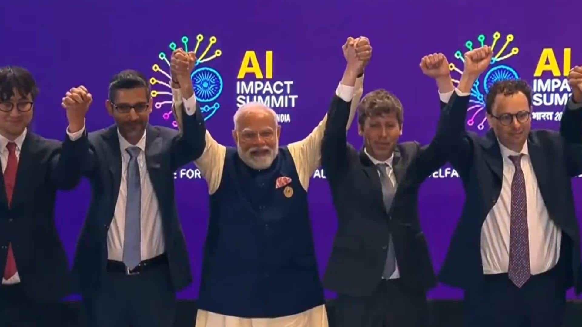 AI समिट में सैम ऑल्टमैन और डारियो अमोदेई ने फोटो में हाथ पकड़ने से किया परहेज