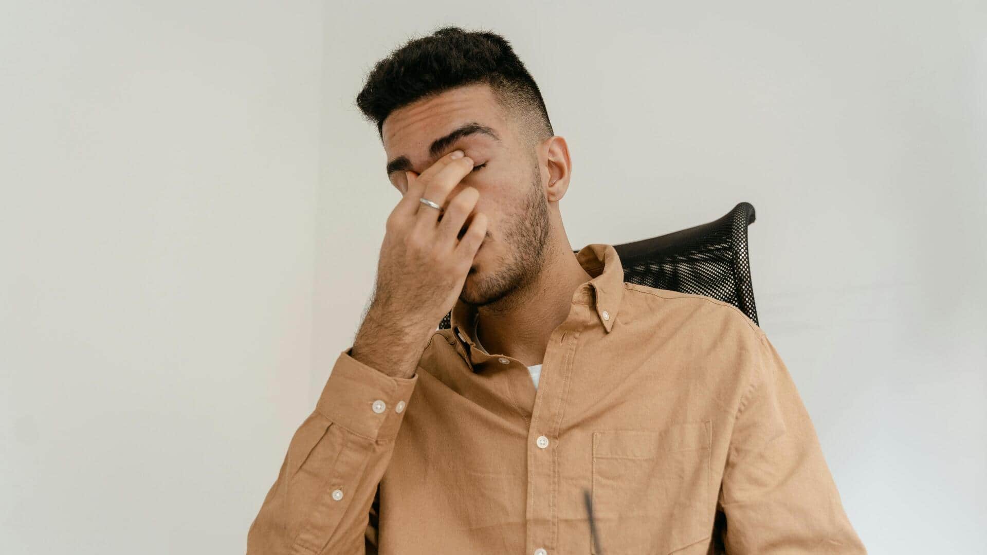 दोपहर के समय शरीर की ऊर्जा कम होने का कारण बनती हैं ये 5 गलतियां