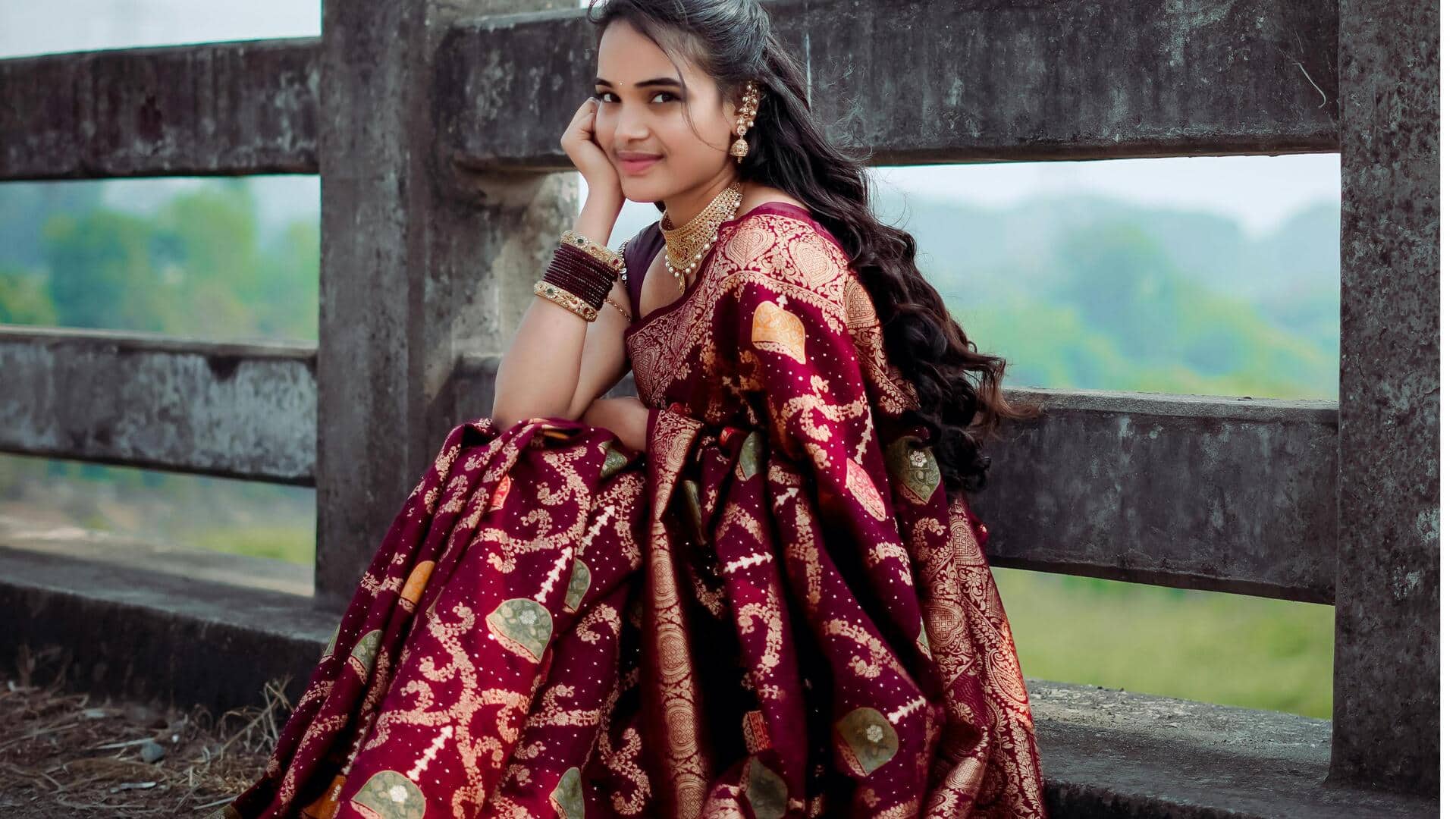 त्योहारों के अवसर पर पहनें ये 5 तरह की साड़ियां, लगेंगी बेहद खूबसूरत त्योहारों के अवसर पर पहनें ये 5 तरह की साड़ियां, लगेंगी बेहद खूबसूरत