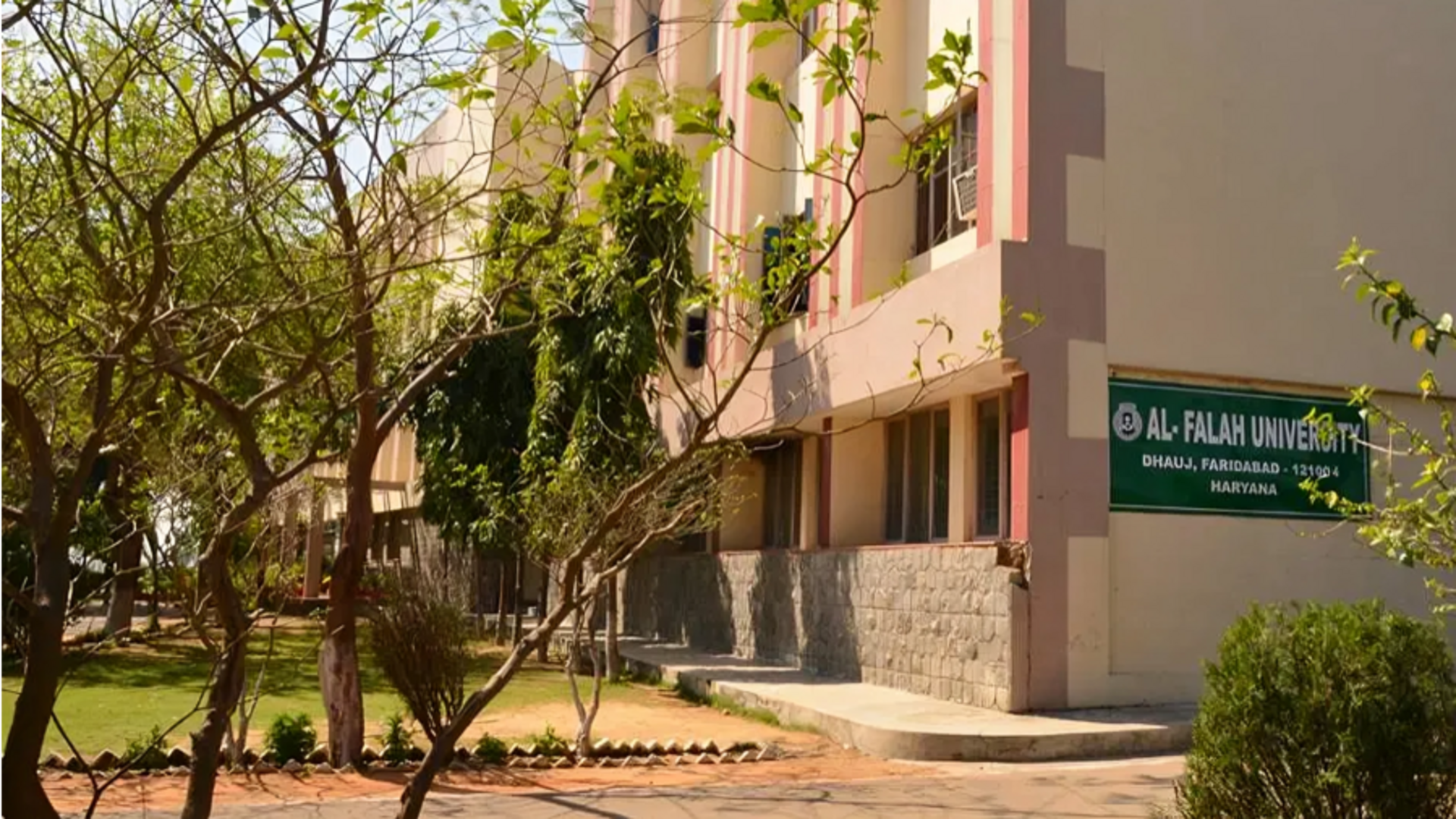 अल-फलाह विश्वविद्यालय को नहीं मिली है NAAC से मान्यता, झूठे दावों पर नोटिस जारी