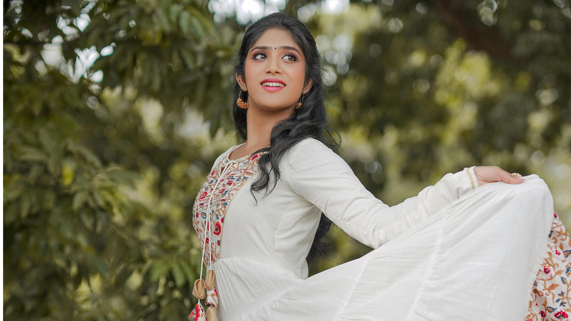 अनारकली सूट पहनने से पहले न करें ये 5 गलतियां, लुक होगा खराब