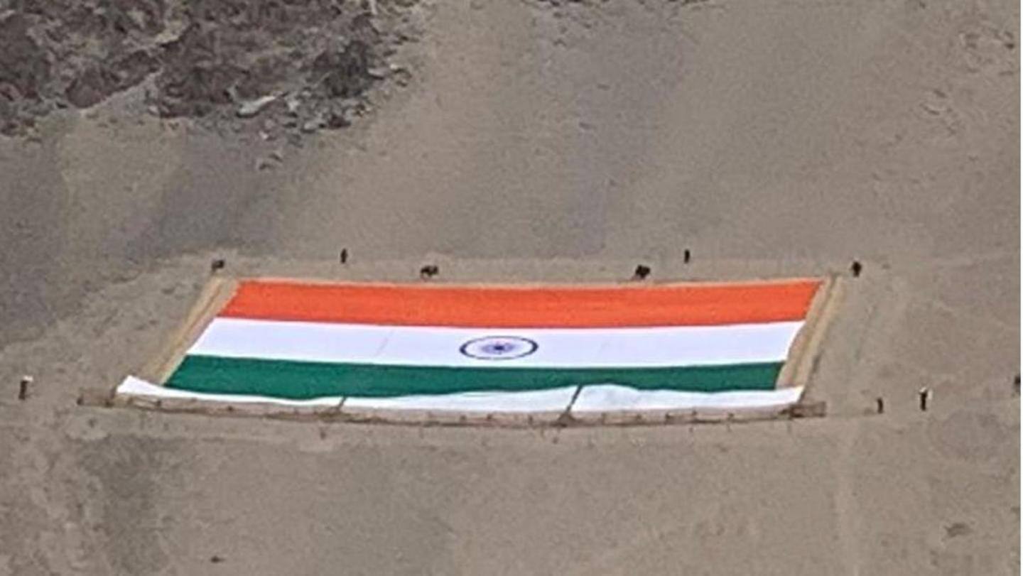 पड़ोसी देशों की सभी हरकतों की कर रहे हैं निगरानी- नरवणे पड़ोसी देशों की सभी हरकतों की कर रहे हैं निगरानी- नरवणे