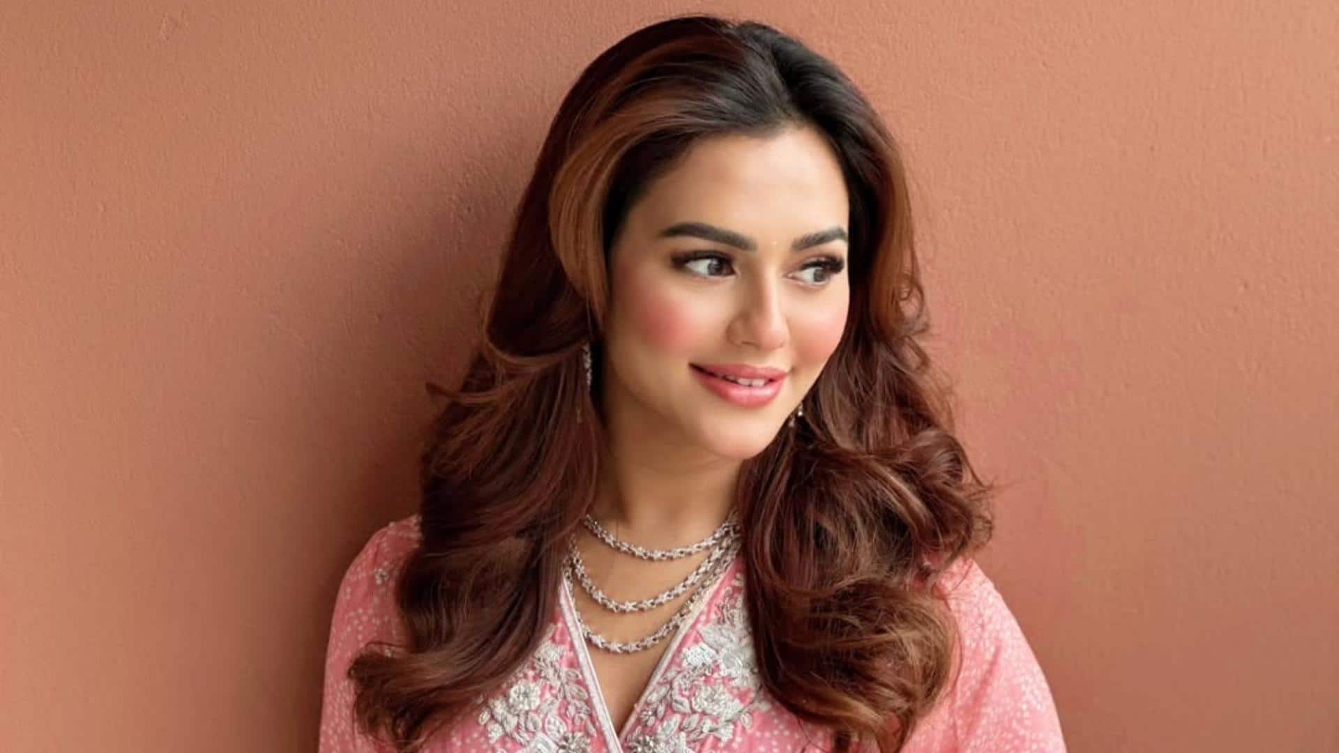 कौन हैं अभिनेत्री नुसरत फारिया, जिन्हें हत्या के प्रयास के मामले में किया गया गिरफ्तार?