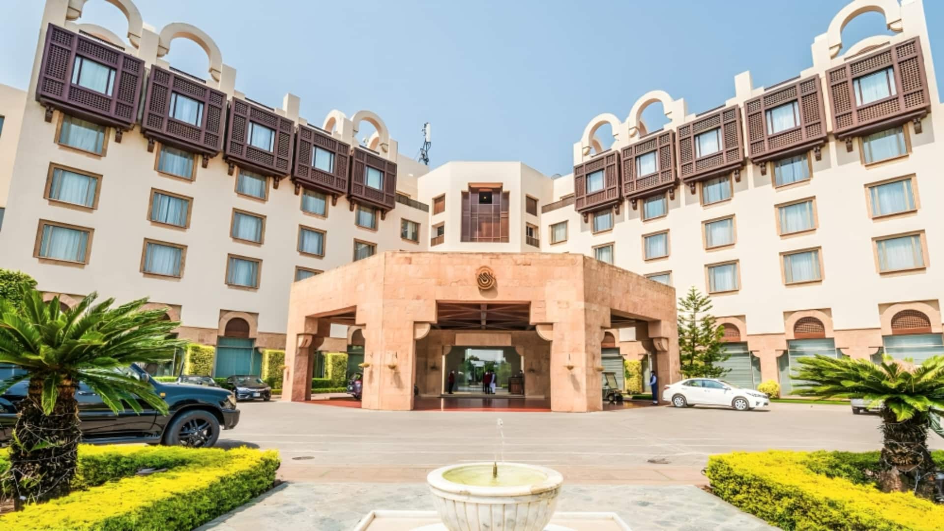 इस्लामाबाद के जिस सेरेना होटल में हुई अमेरिका-ईरान की बैठक, उसका बिल नहीं चुका पाई सरकार