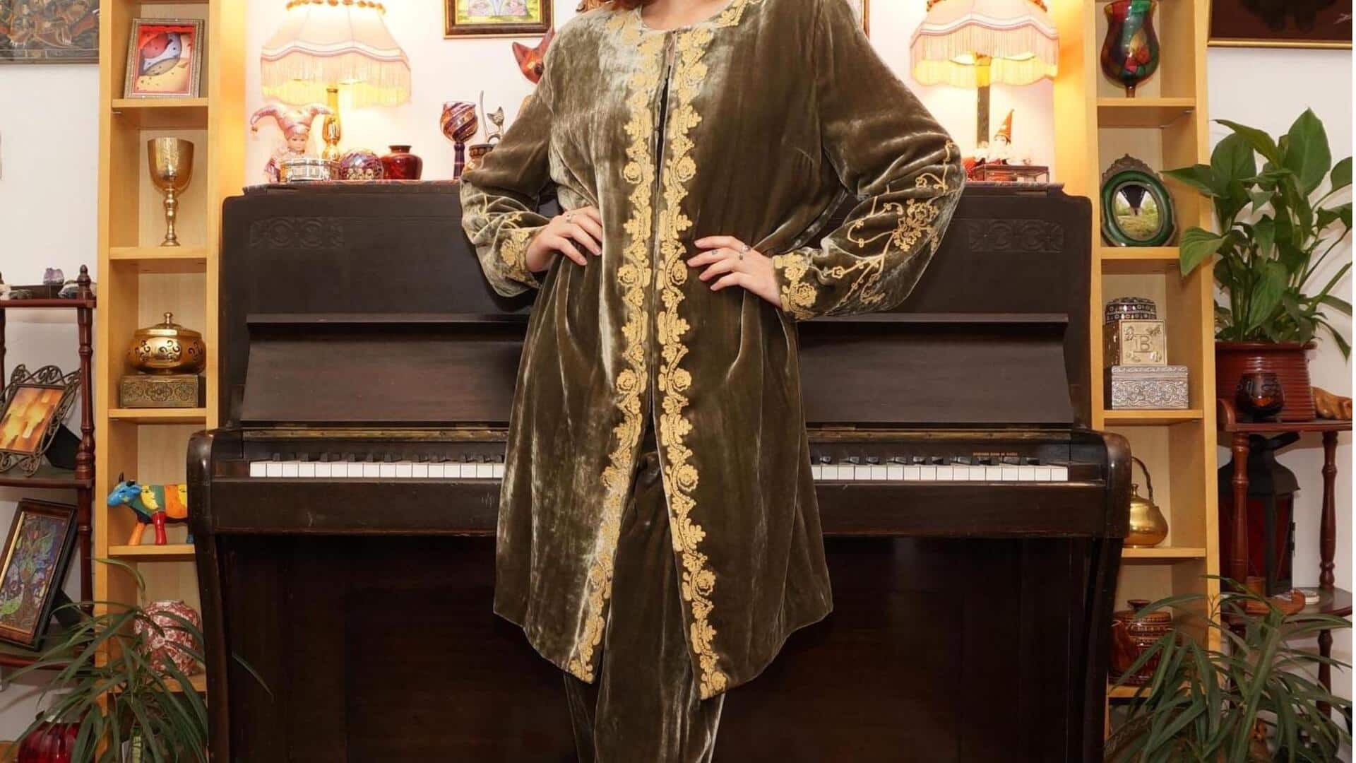 वेलवेट कॉर्ड सेट को स्टाइल करने के लिए अपनाएं ये तरीका, दिखेंगी ज्यादा आकर्षक