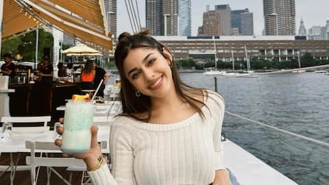 अलाया एफ पेट की सूजन कम करने के लिए पीती हैं ये डिटॉक्स पेय, जानिए रेसिपी