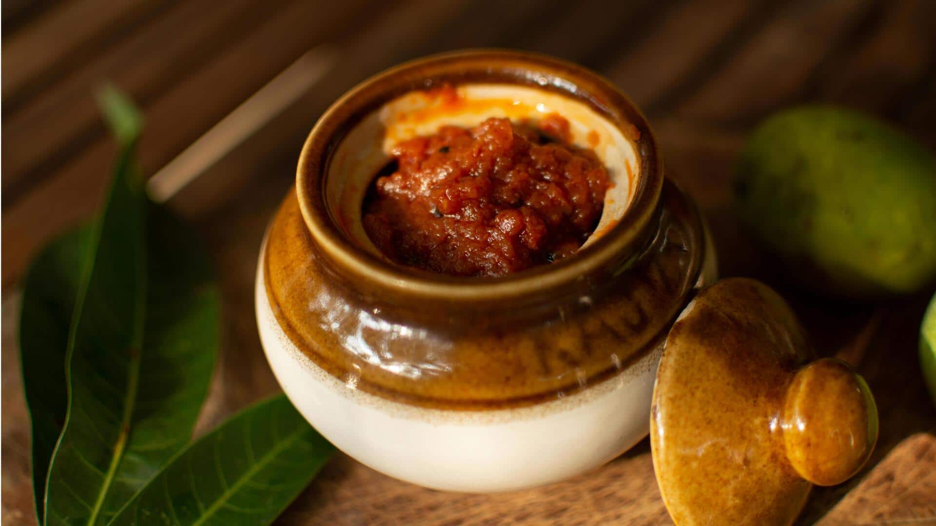 गर्मियों के दौरान आम के अचार का सेवन है फायदेमंद, इसे इन व्यंजनों में करें शामिल