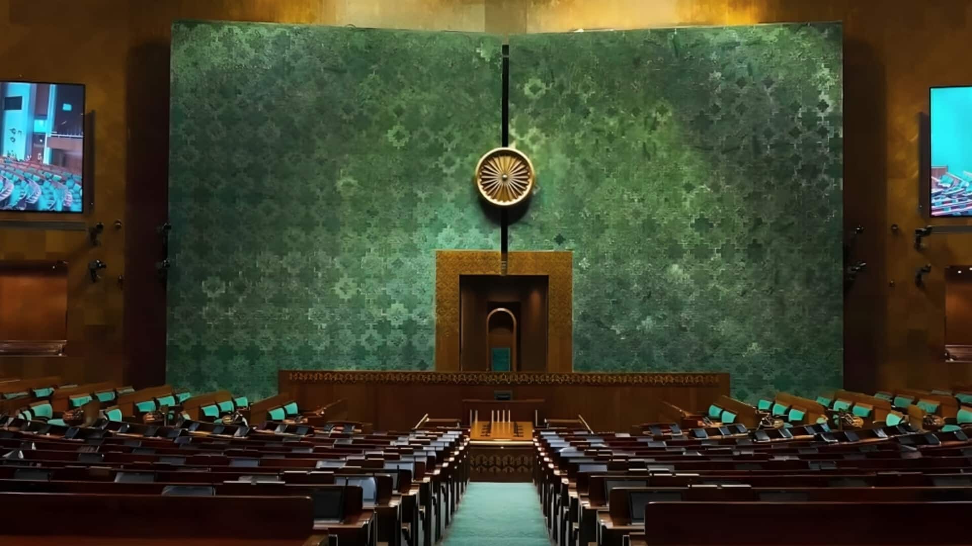 निर्मला सीतारमण के आर्थिक सर्वेक्षण पेश करने के बाद लोकसभा 1 फरवरी तक स्थगित