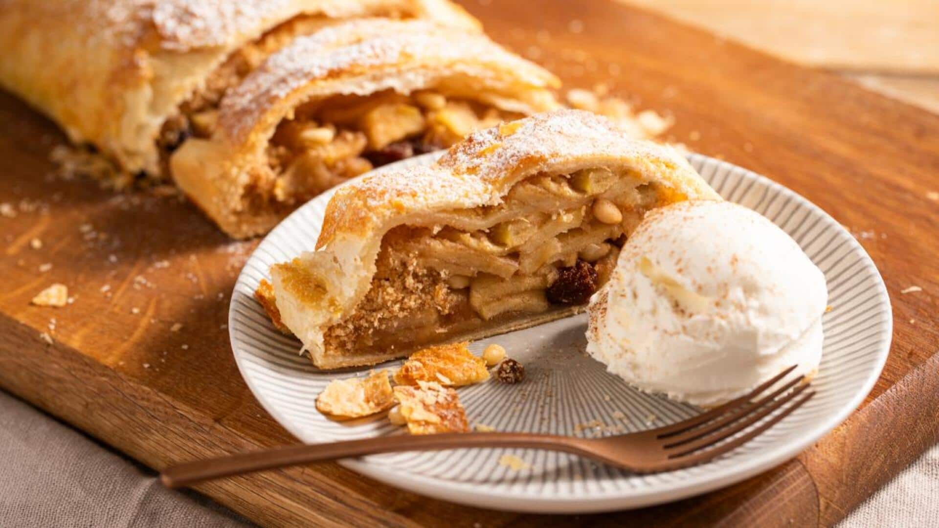 विदेशी डेजर्ट खाने के शौकीन हैं? एक बार बनाकर देखें जर्मन सेब का स्ट्रुडेल 