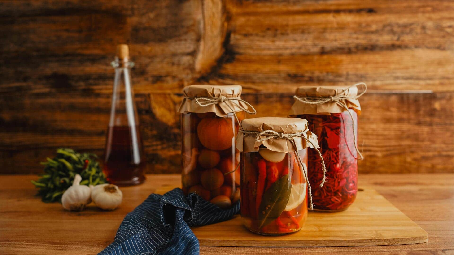 अचार बनाने के लिए इस्तेमाल किए जा सकते हैं ये 5 खट्टे फल, देंगे बेहतरीन स्वाद