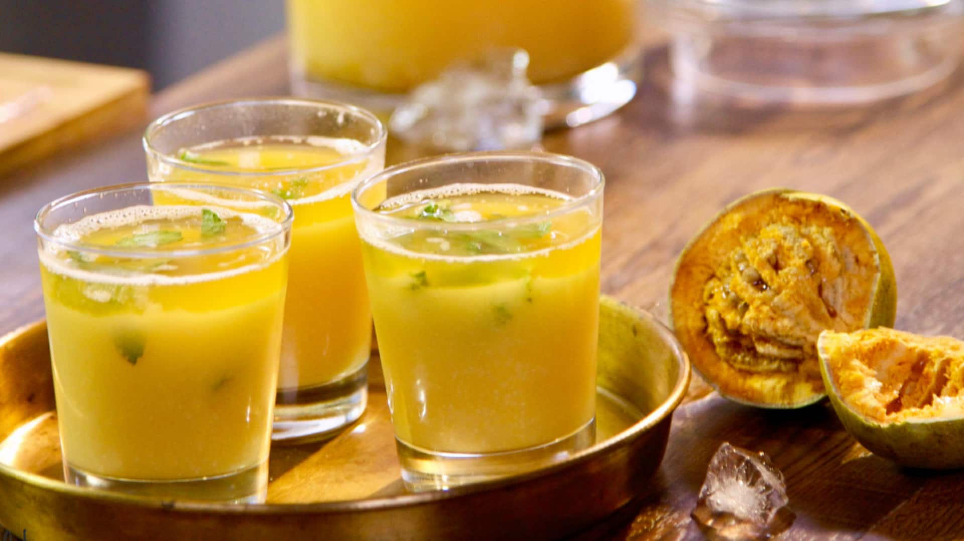 गर्मियों में घर पर आसानी से बनाएं बेल का शरबत और जानें इसके फायदे