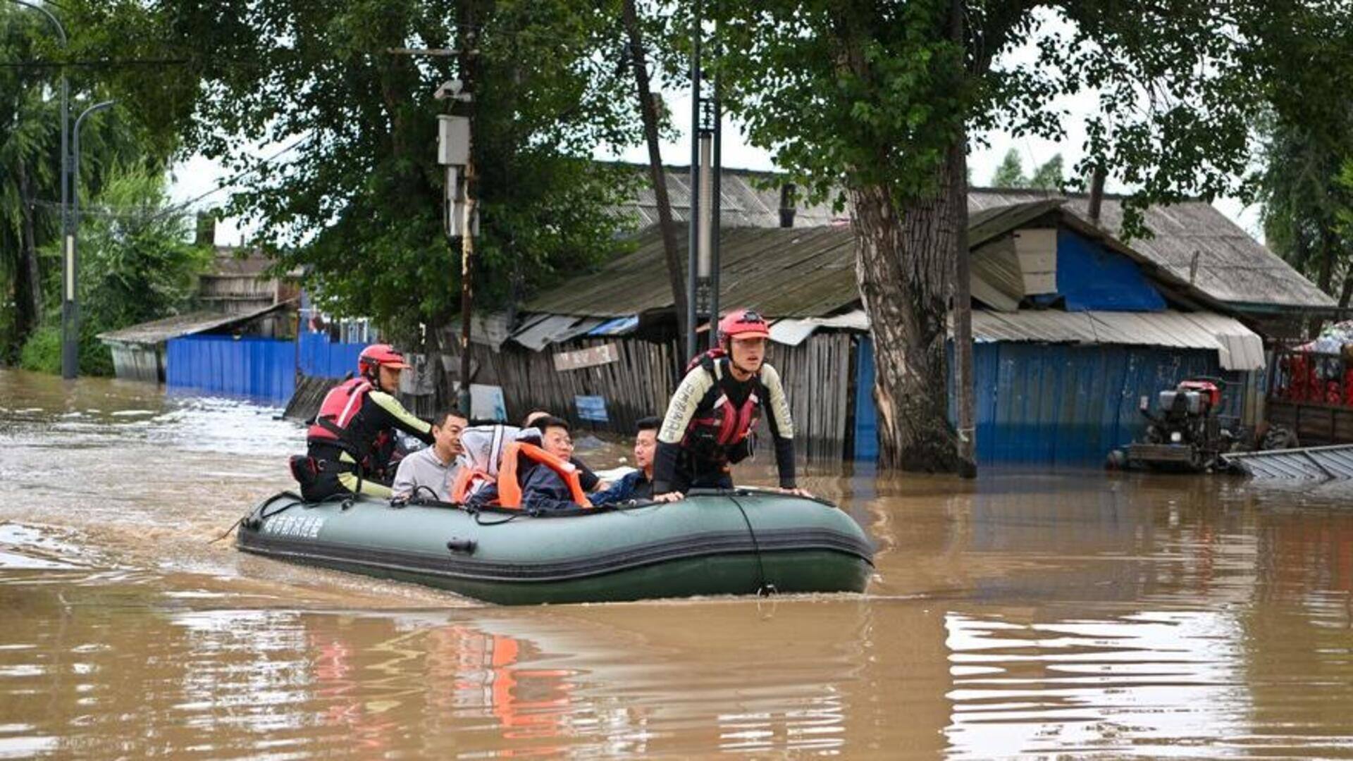 चीन: बीजिंग समेत कई शहरों में बाढ़ से भारी नुकसान, 34 की मौत