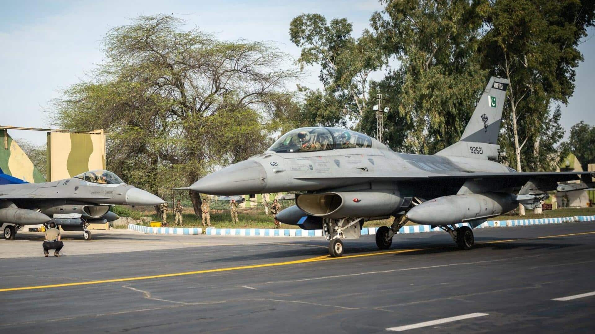 अफगानिस्तान ने पाकिस्तान के F-16 लड़ाकू विमान को मार गिराने का दावा किया, वीडियो सामने आया