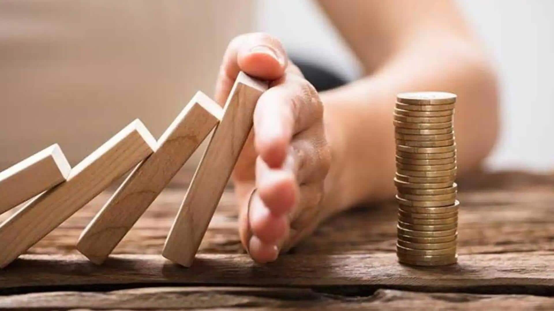 पर्सनल फाइनेंस बेहतर रखने के लिए पैसे के इन जाल से बचें पर्सनल फाइनेंस बेहतर रखने के लिए पैसे के इन जाल से बचें