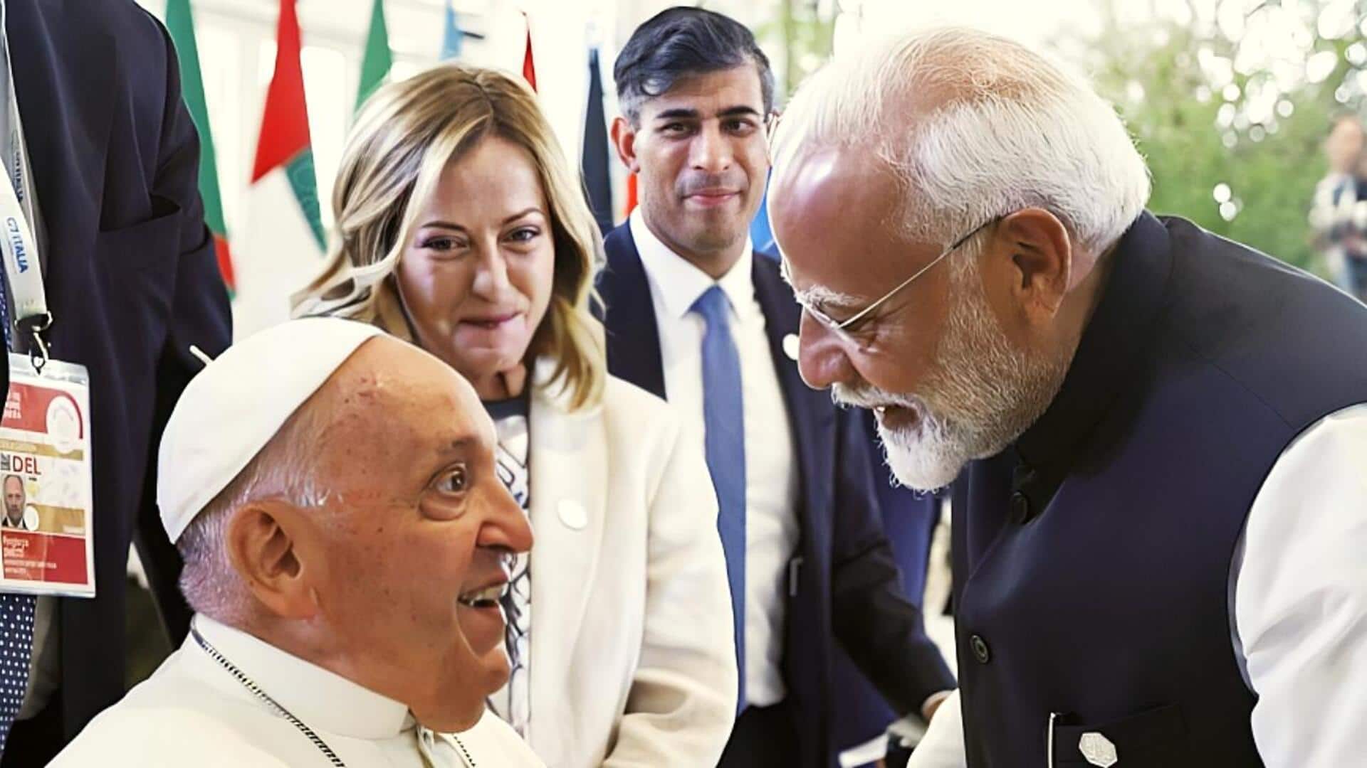 कांग्रेस ने प्रधानमंत्री नरेंद्र मोदी संग पोप फ्रान्सिस की तस्वीर पर कसा तंज, फिर माफी मांगी