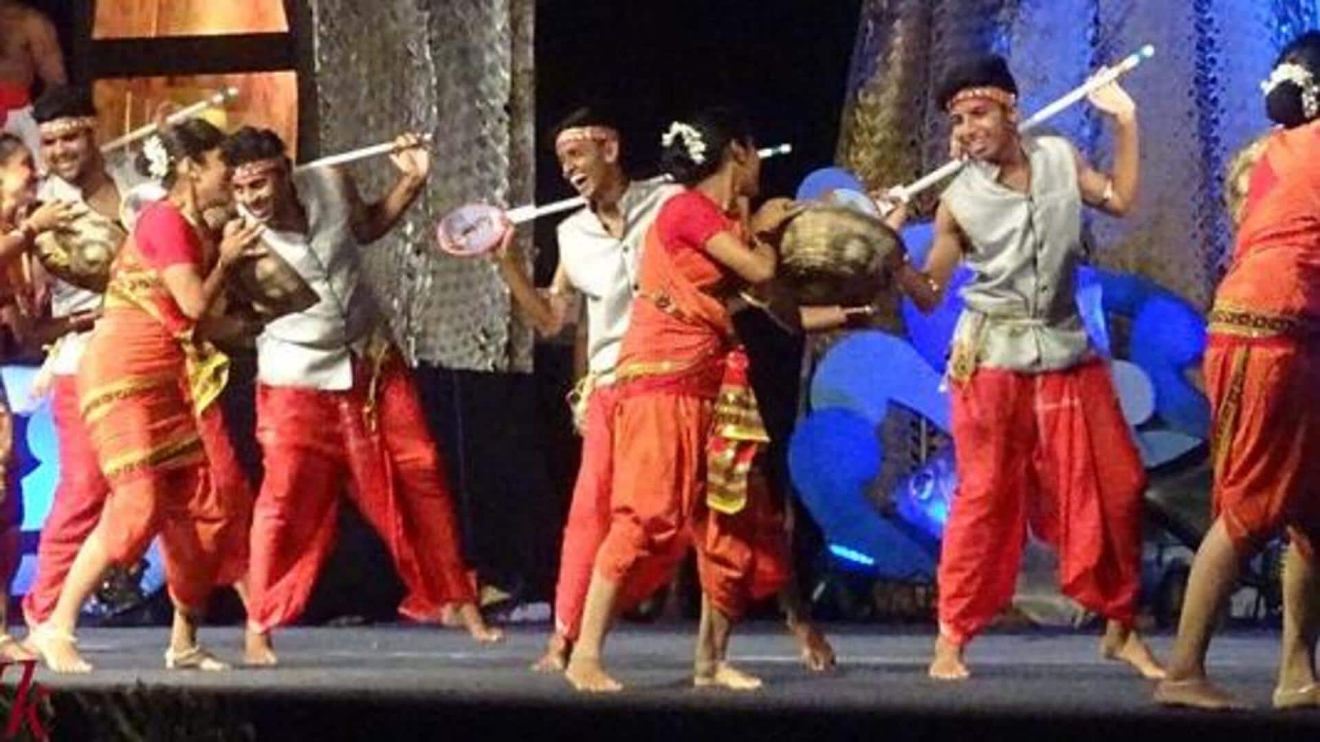 गोवा के 5 प्रसिद्ध लोक नृत्य, जो हैं अनोखे और देखने योग्य गोवा के 5 प्रसिद्ध लोक नृत्य, जो हैं अनोखे और देखने योग्य